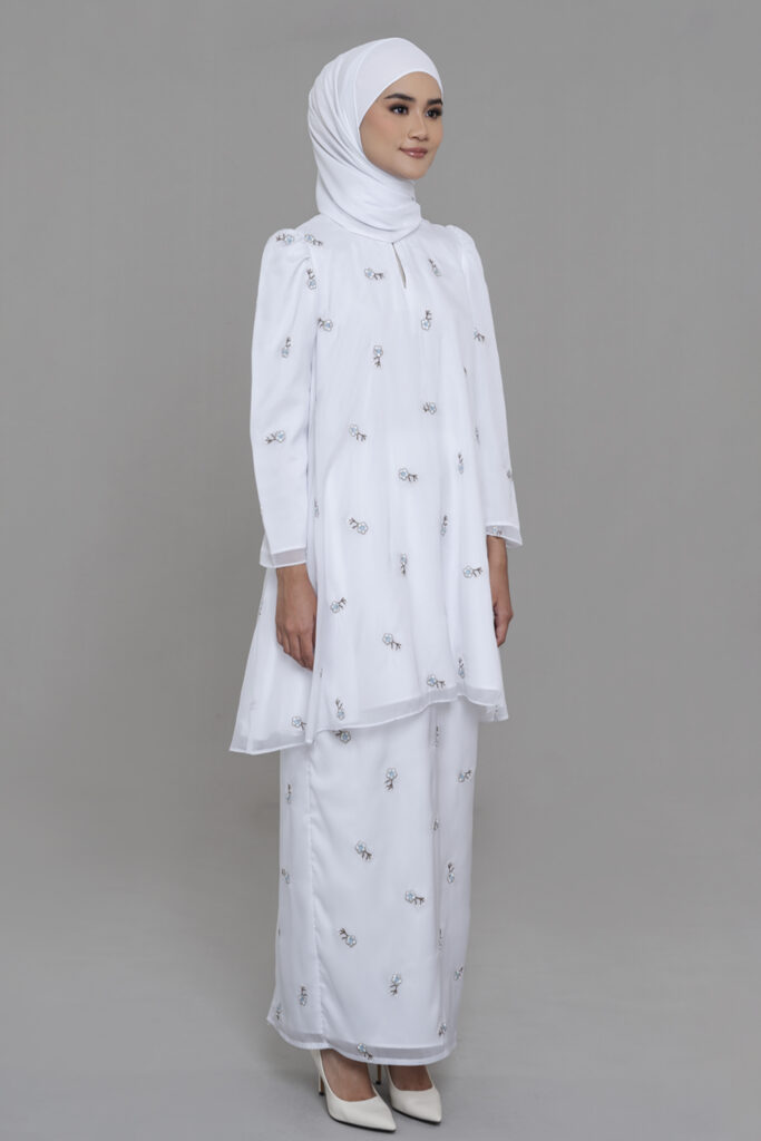 Anita Embroidered Loose Baju Kurung in Pure White - Hajuwa Online Boutique