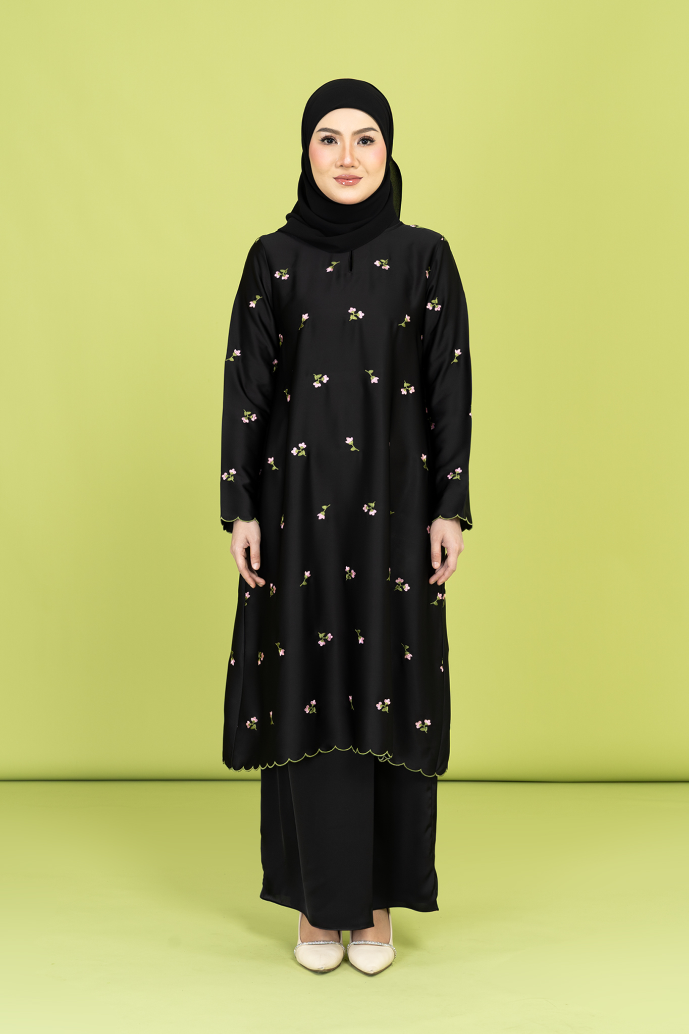 Alina Embroidered Kurung Labuh in Black